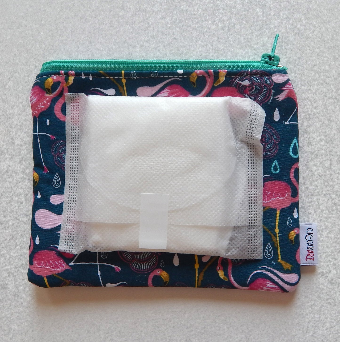 Flaminglow Pouch