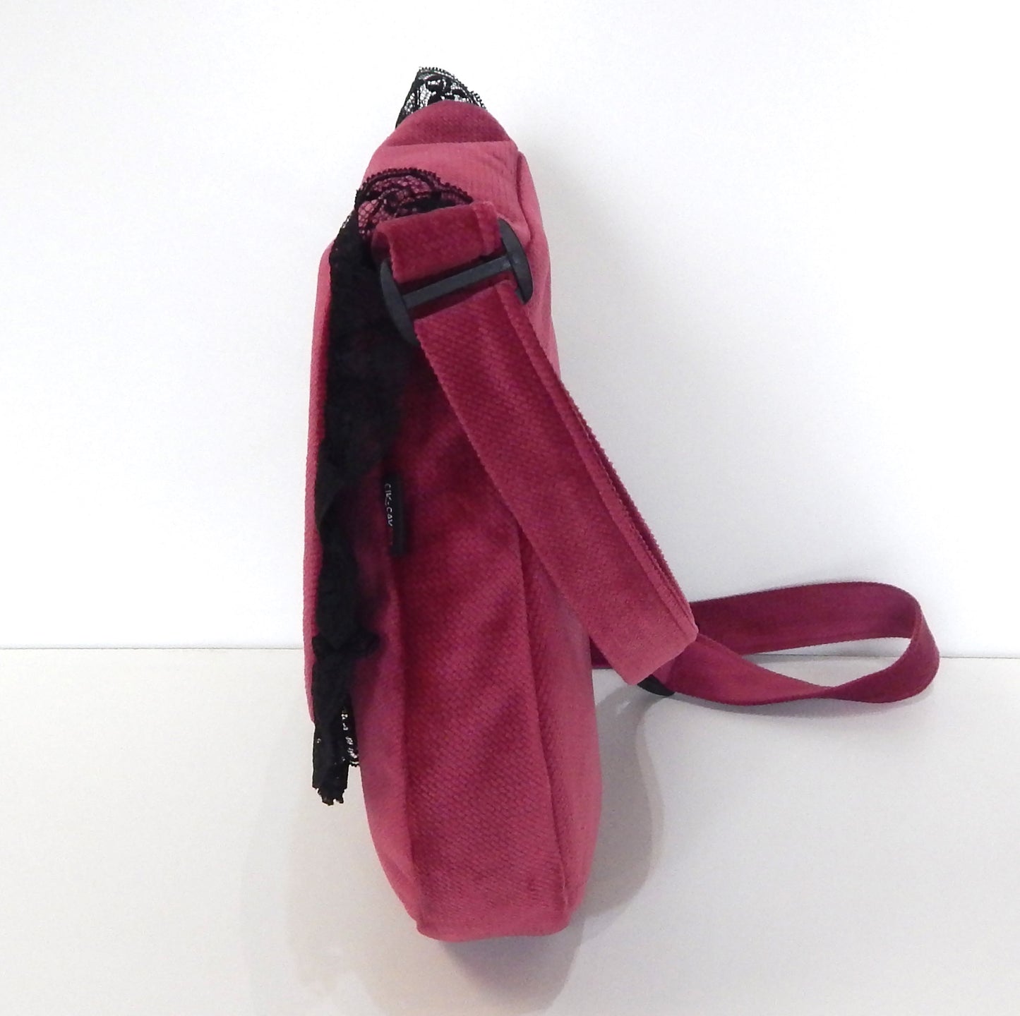 Retro Bloom Crossbody